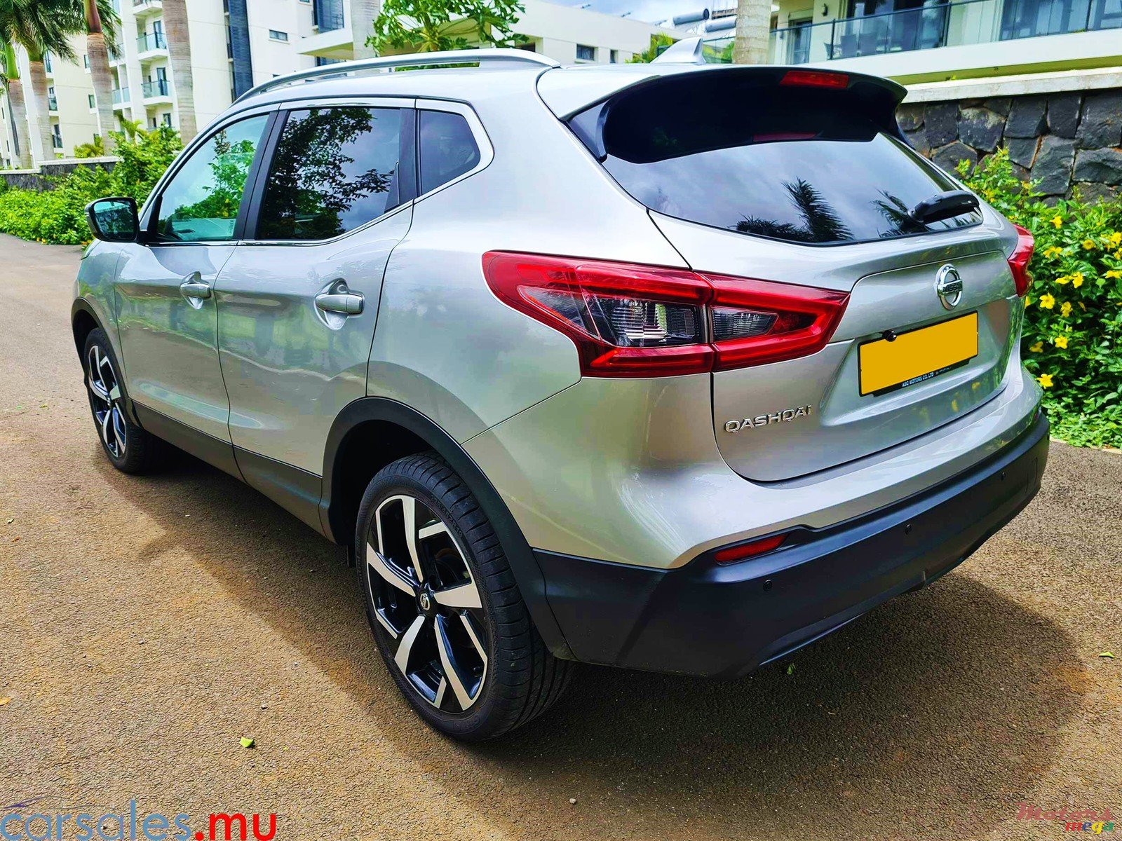 2020' Nissan Qashqai 1.5 dci Sky Pack photo #3