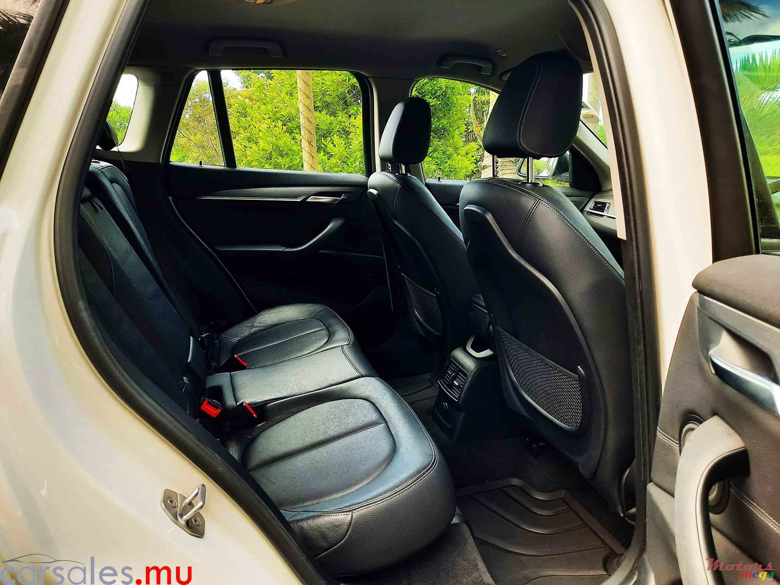 2017' BMW X1 SDRIVE 18i X Line photo #5