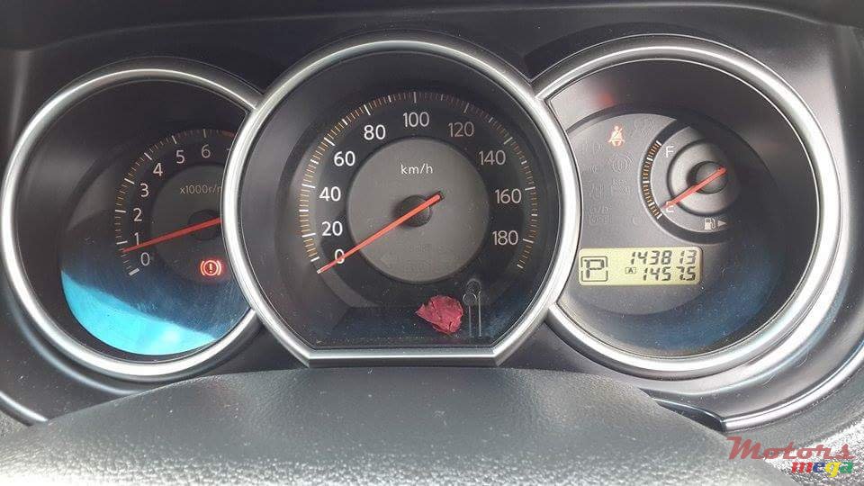 2006' Nissan Tiida photo #7