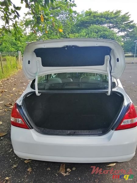 2007' Nissan Tiida photo #5