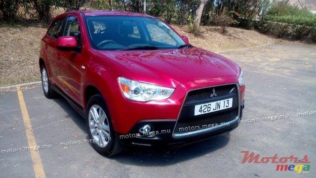 2013' Mitsubishi caska photo #1