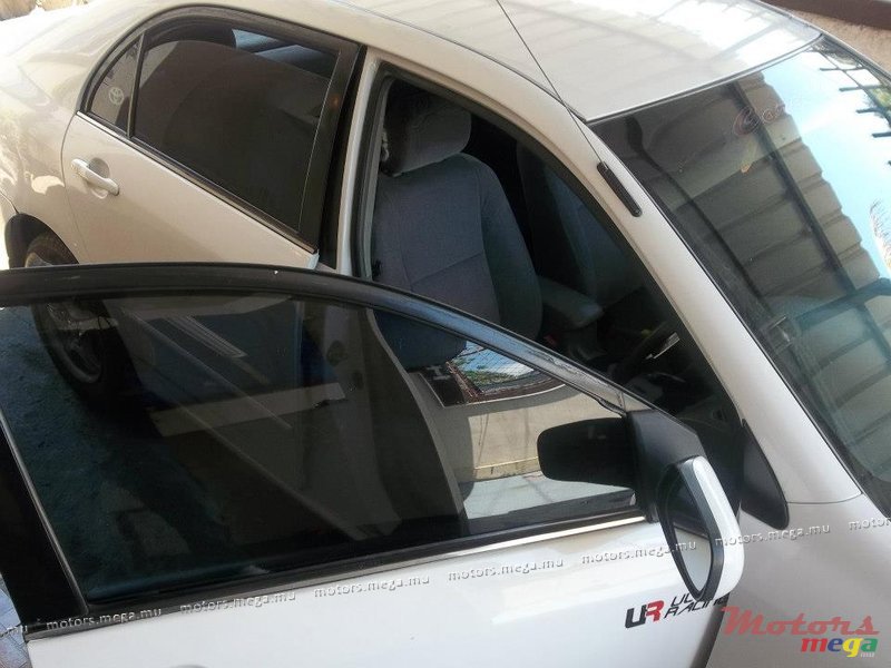 2001' Toyota photo #4