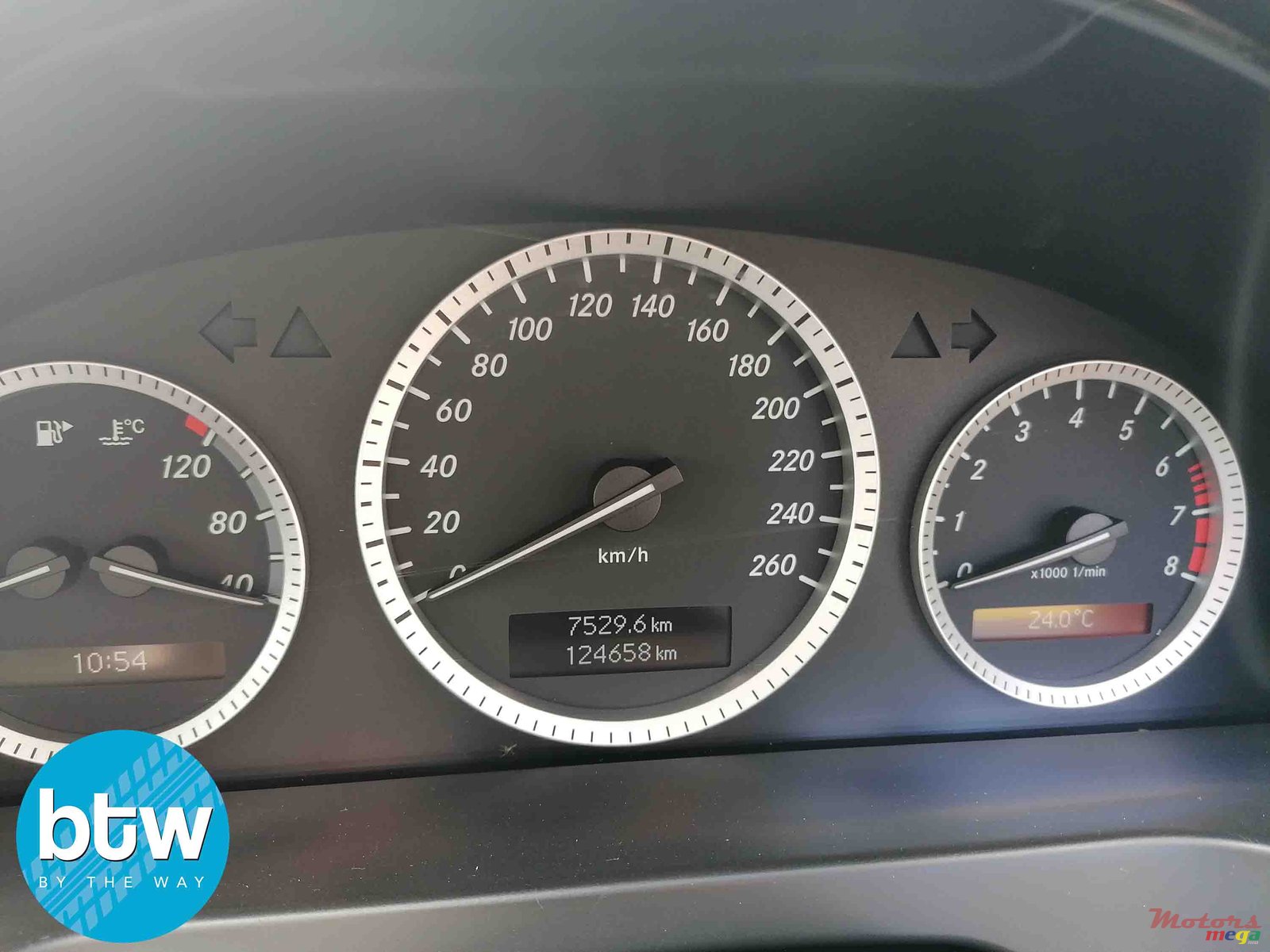 2010' Mercedes-Benz C-Class 180 photo #7