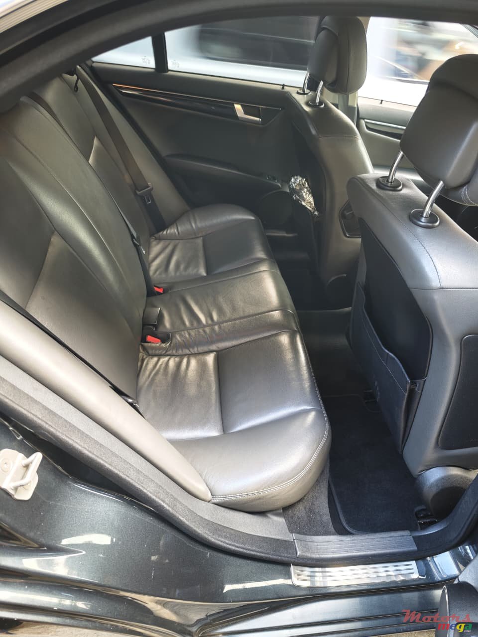 2013' Mercedes-Benz C 180 photo #6