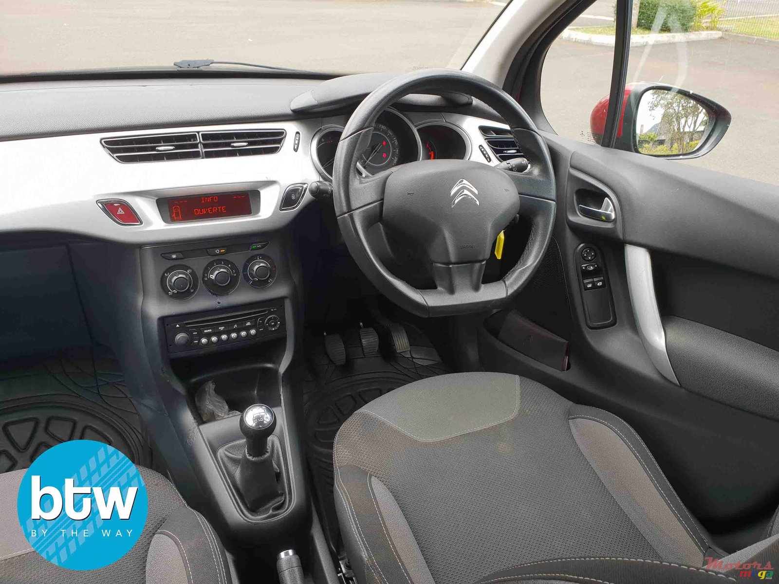 2013' Citroen C3 photo #4