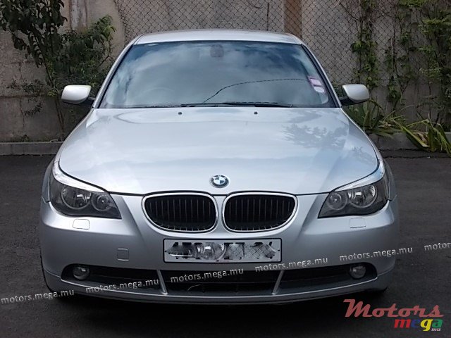 2004' BMW 5 Series 520 I photo #1