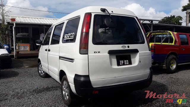 2003' Toyota Town Ace photo #4