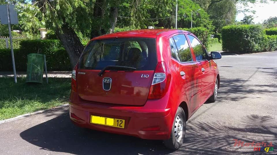 2012' Hyundai i10 photo #3
