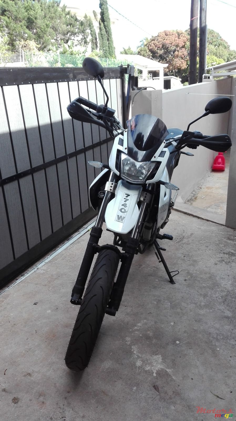 2011' Megelli photo #2