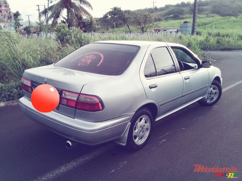 1999' Nissan Sunny photo #2