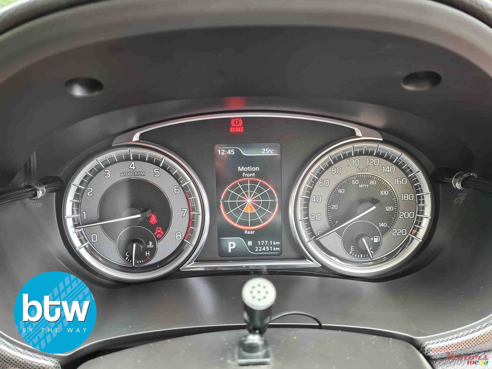 2019' Suzuki Vitara photo #7