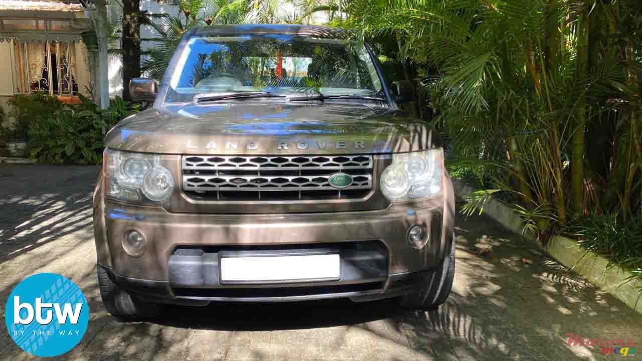2010' Land Rover Discovery 4 HSE TDV6 photo #3