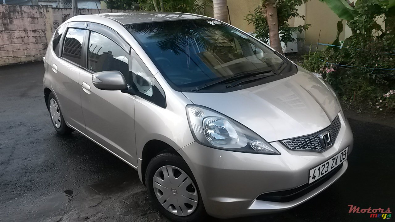 2009' Honda Fit photo #1