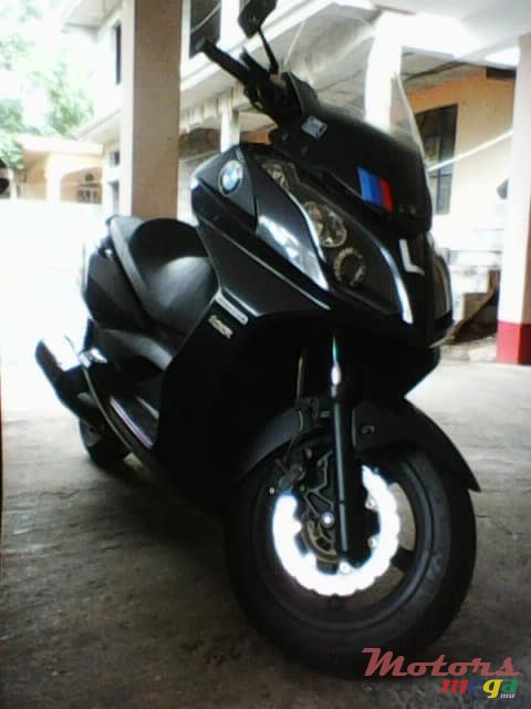 2015' Kymco exhaust pipe photo #2