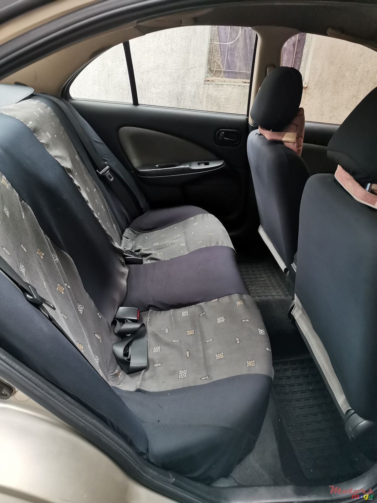 2004' Nissan Sunny N17 photo #2