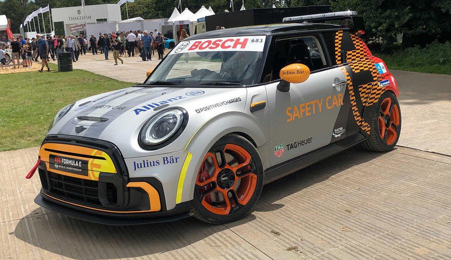 Mini Pacesetter: Formula E safety car hints at electric JCW GP