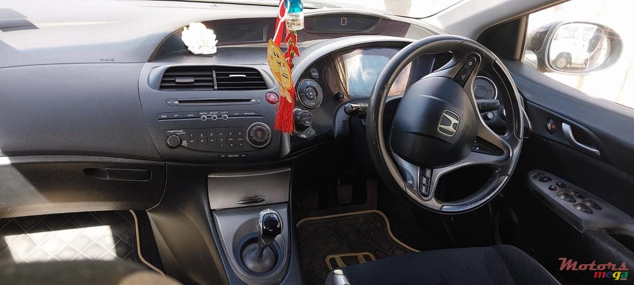 2008' Honda Civic photo #3