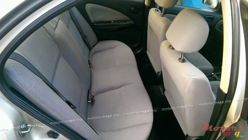 2005' Nissan Sunny photo #3