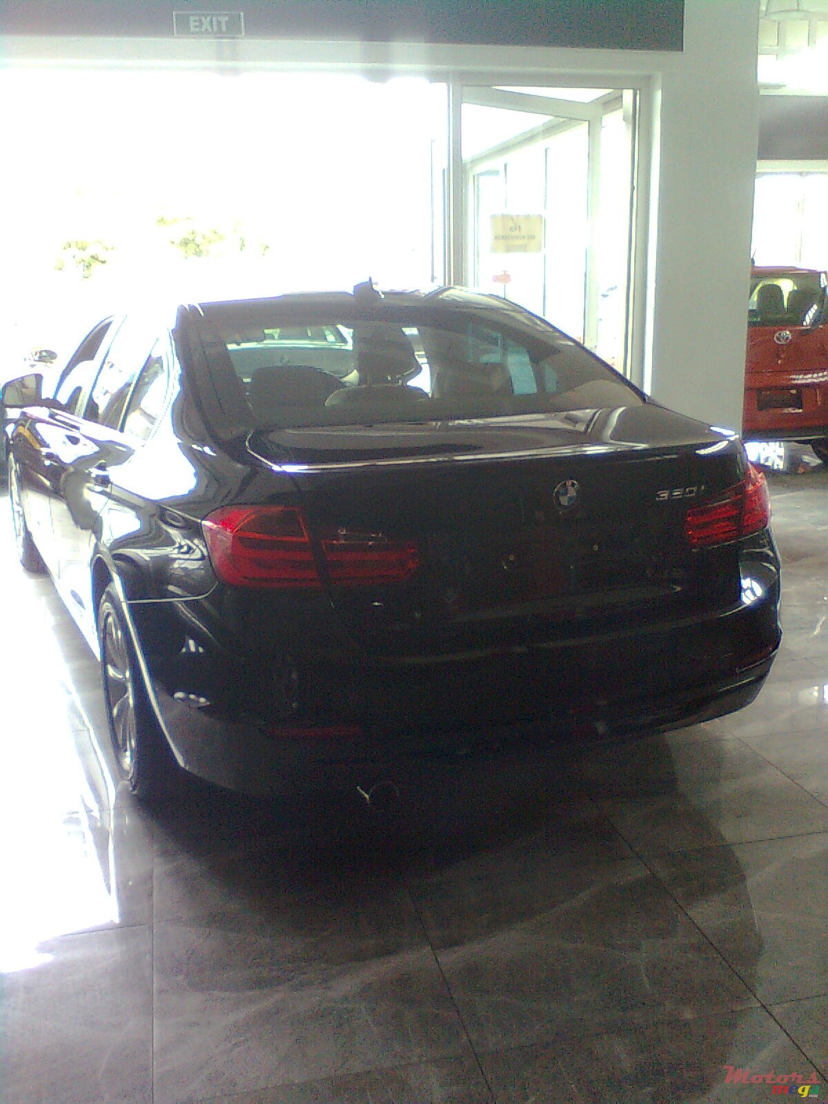 2012' BMW 3 Series photo #4