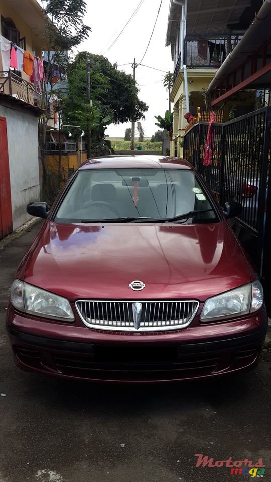 2000' Nissan Sunny photo #2