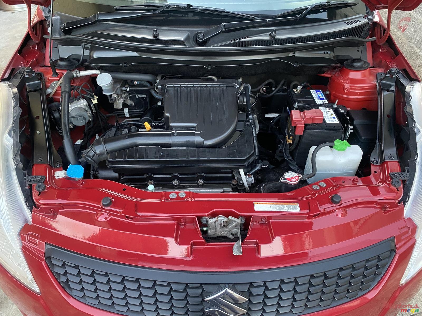 2012' Suzuki Swift photo #7