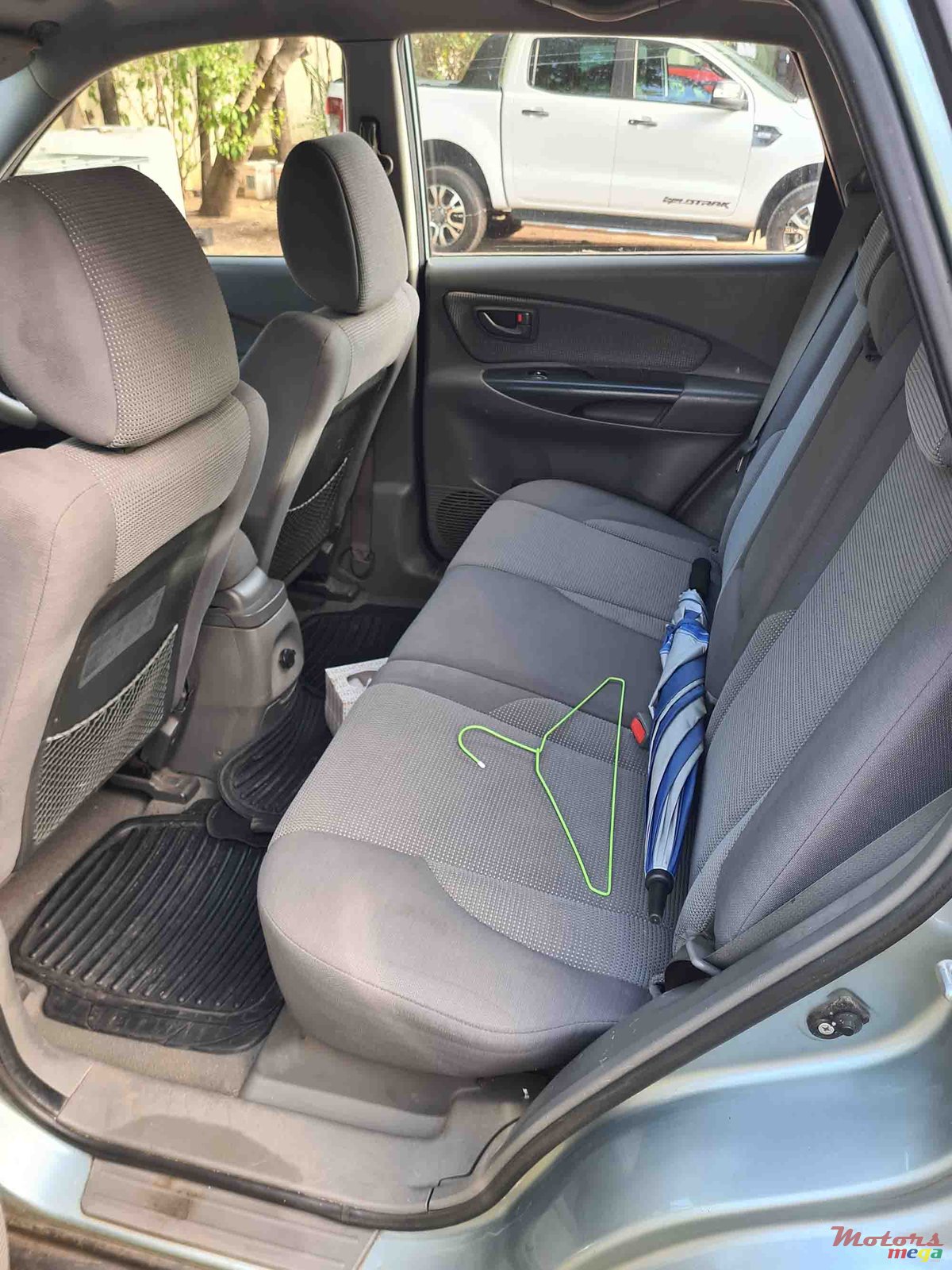 2009' Hyundai Tucson photo #3