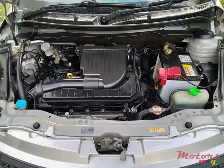 2010' Suzuki Swift AUTOMATIC JAPAN photo #5