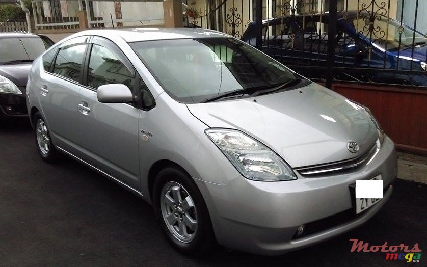 2009' Toyota Prius photo #1