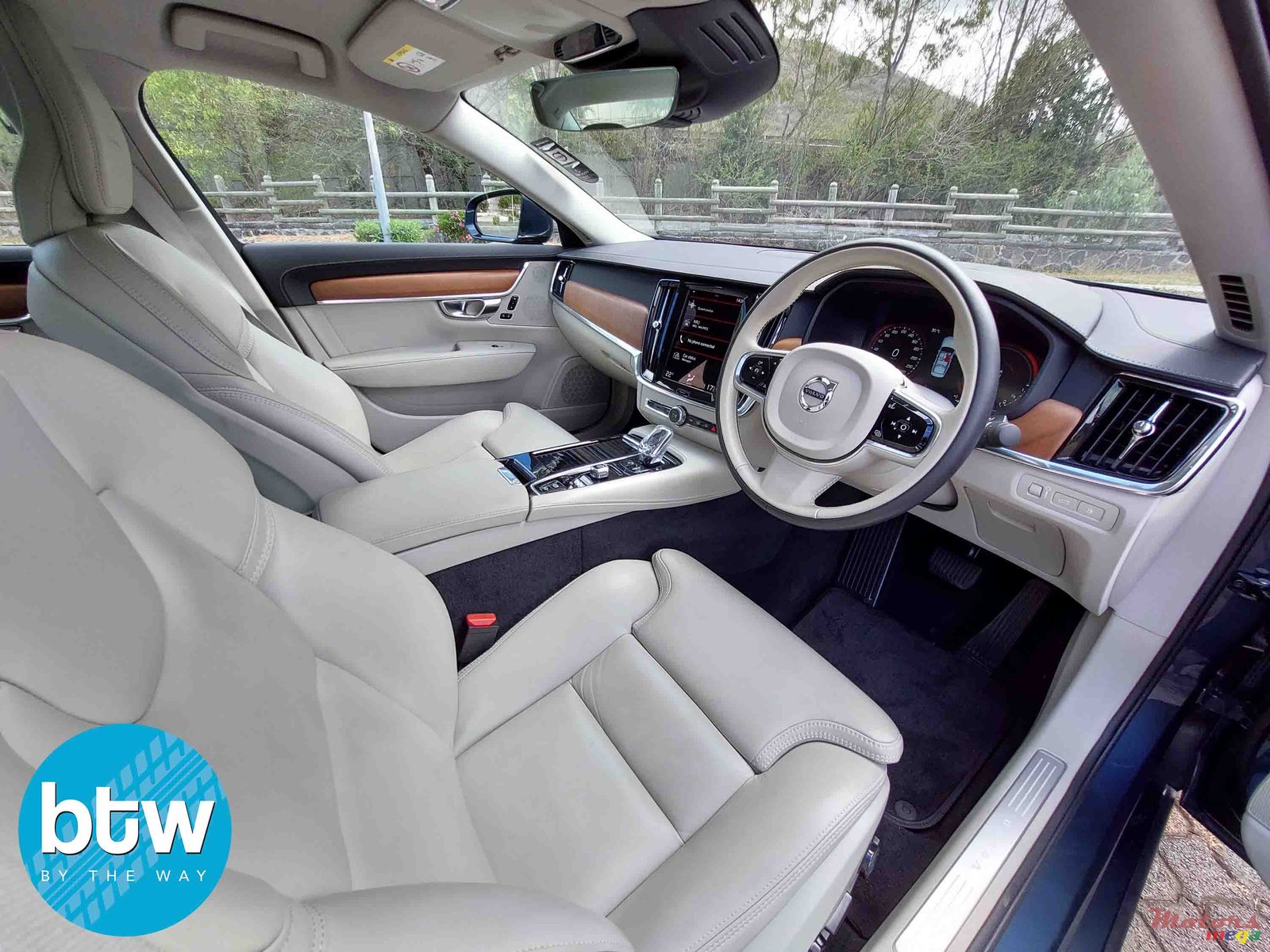 2020' Volvo S90 photo #5