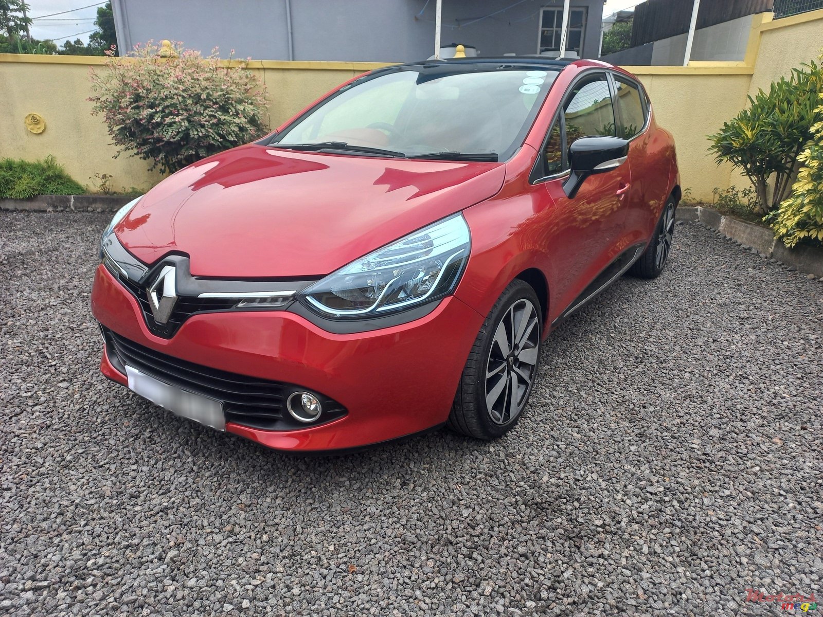 2016' Renault Clio CLIO 4 DYNAMIQUE for sale. Quartier Militaire, Mauritius