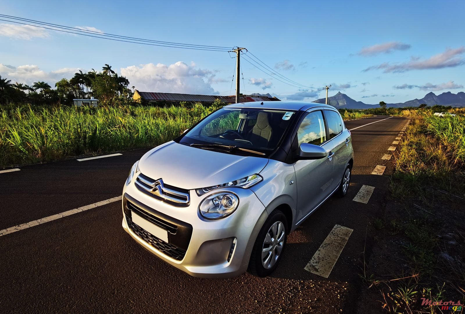 2016' Citroen C1 photo #2