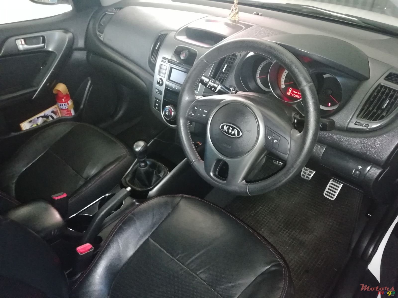 2011' Kia Cerato photo #2