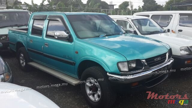 1998' Isuzu 4x4 photo #5
