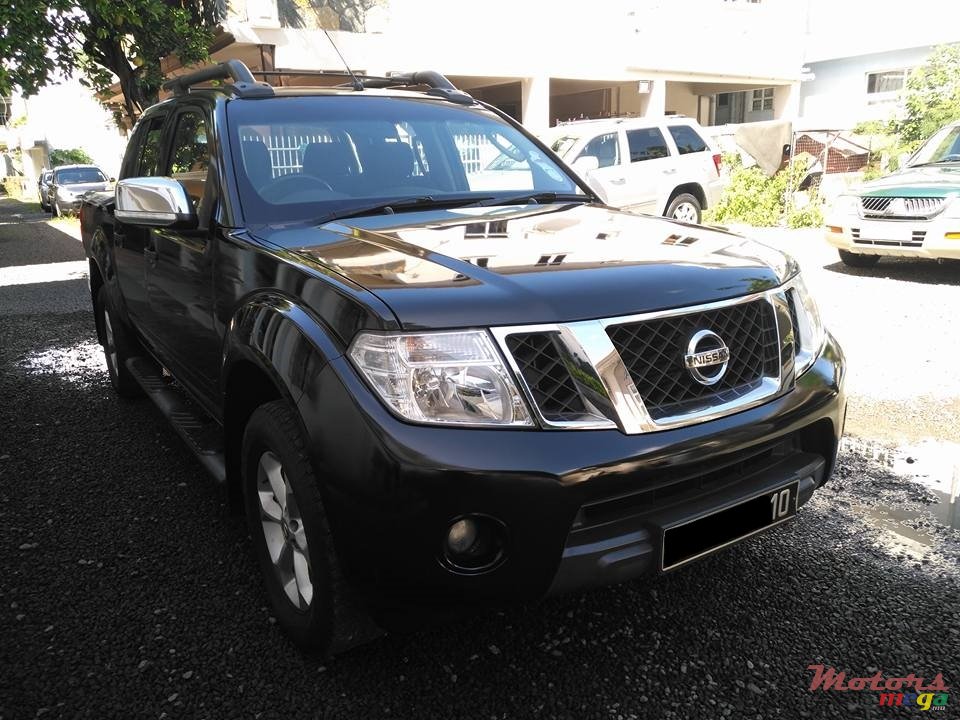 2010' Nissan Navara photo #2