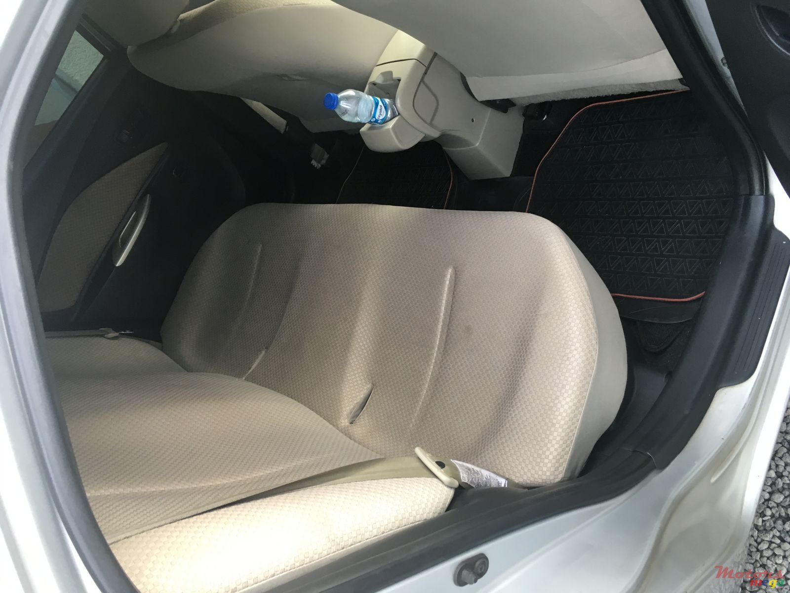 2007' Toyota Brevis photo #1