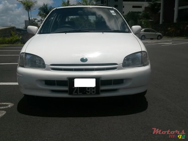 1998' Toyota Starlet photo #1