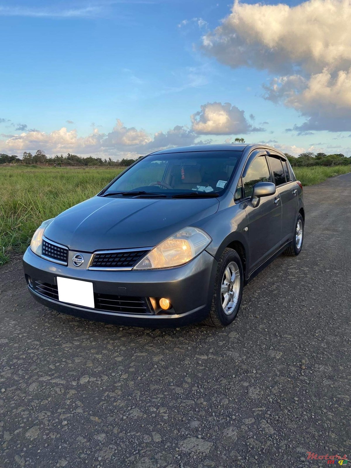 2006' Nissan Tiida photo #4