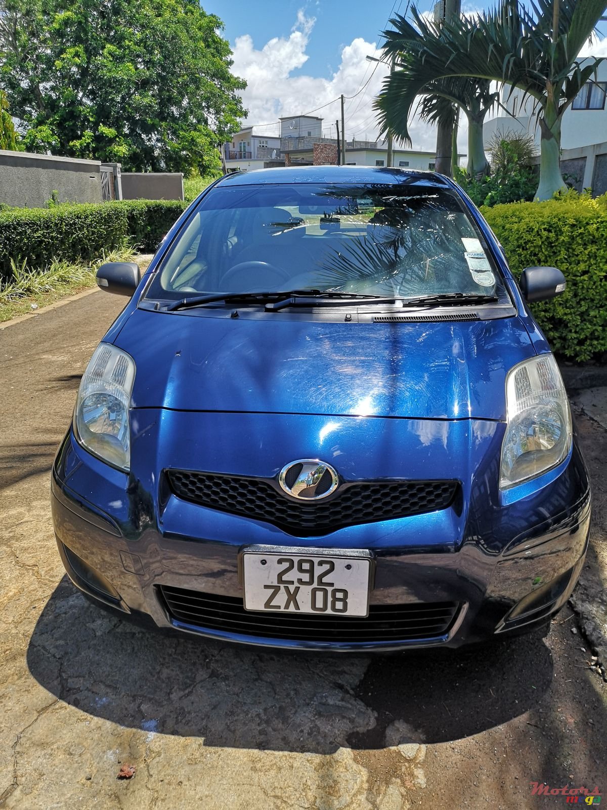 2008' Toyota Vitz photo #4