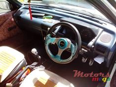 1989' Daihatsu Charade G100 photo #2