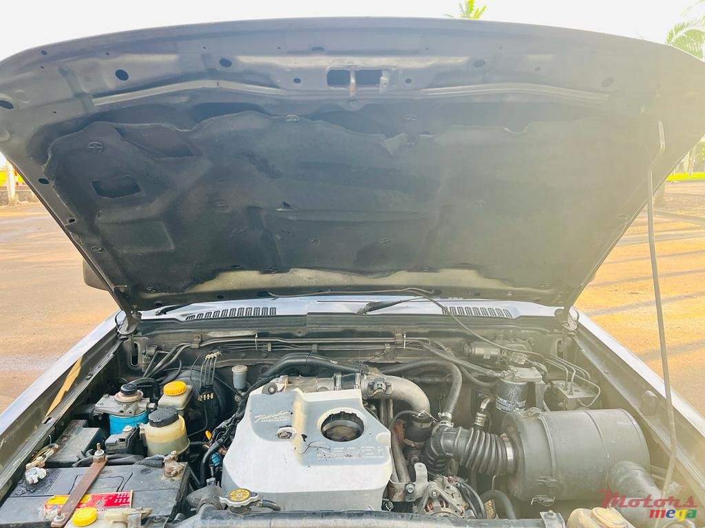 2009' Nissan Hardbody photo #3