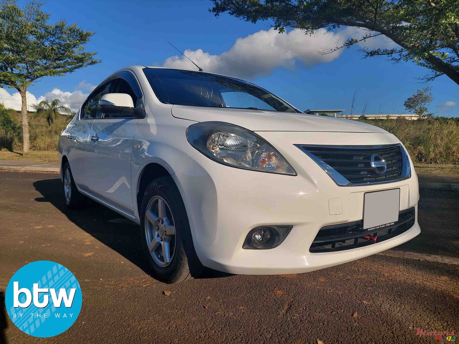 2014' Nissan Almera photo #1