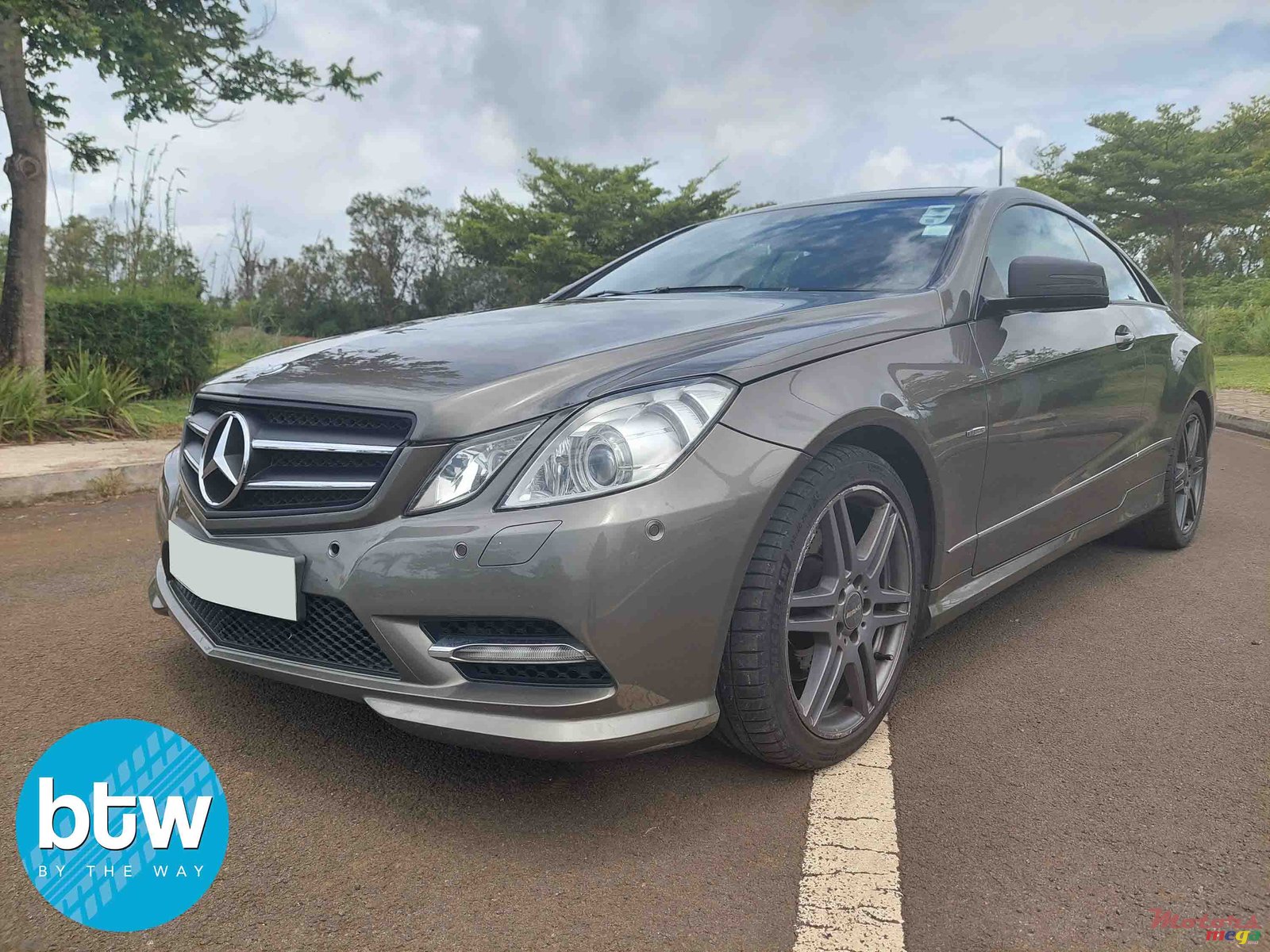 2012' Mercedes-Benz 250 photo #2