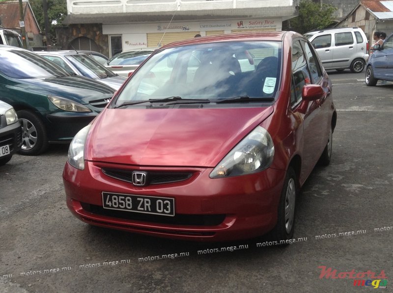 2003' Honda Fit photo #1