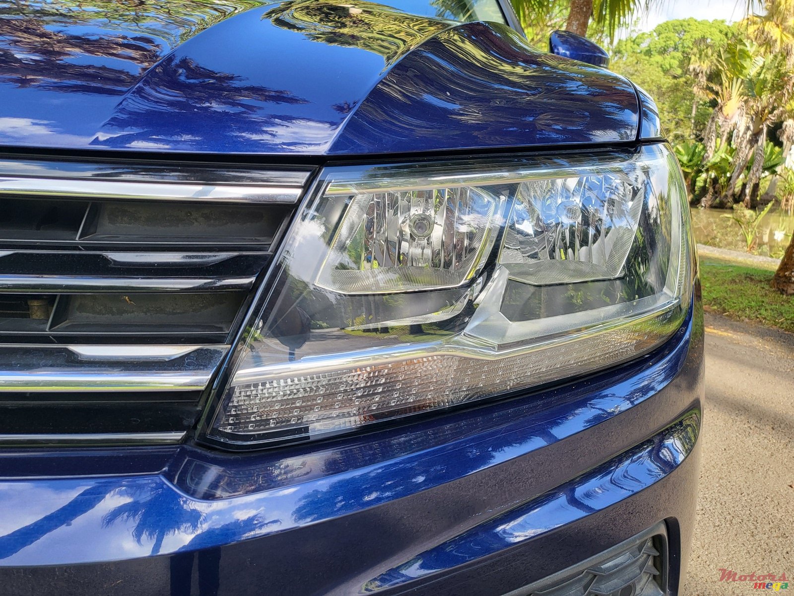 2016' Volkswagen Tiguan photo #2