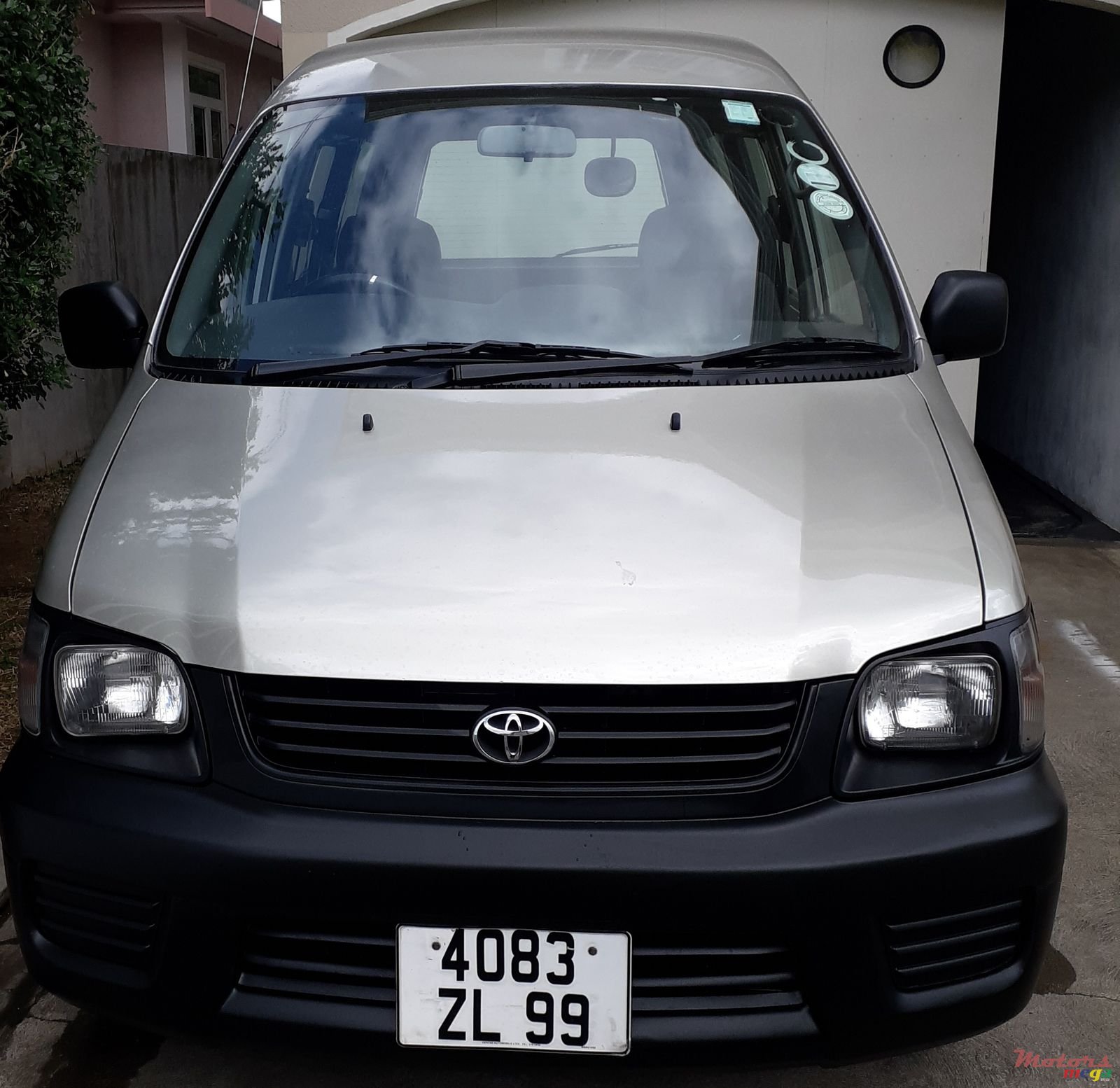 1999' Toyota Town Ace Goods Vehicle photo #1