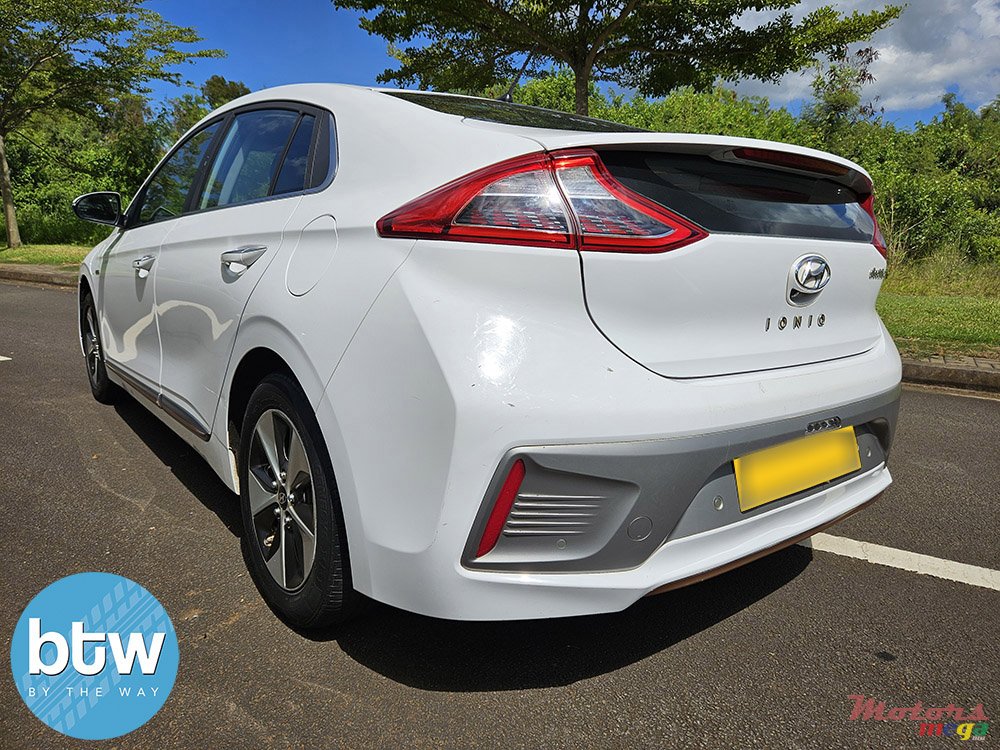 2018' Hyundai Ioniq EV - 88kw photo #3