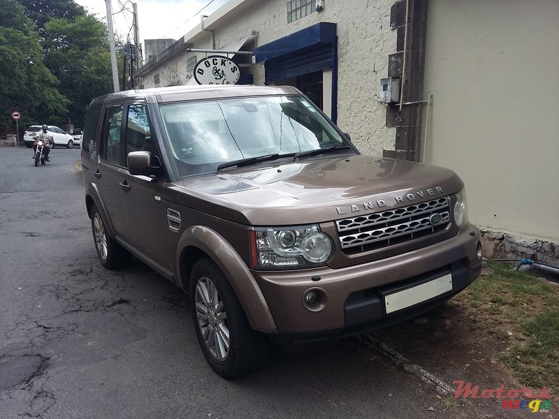 2010' Land Rover Discovery photo #1