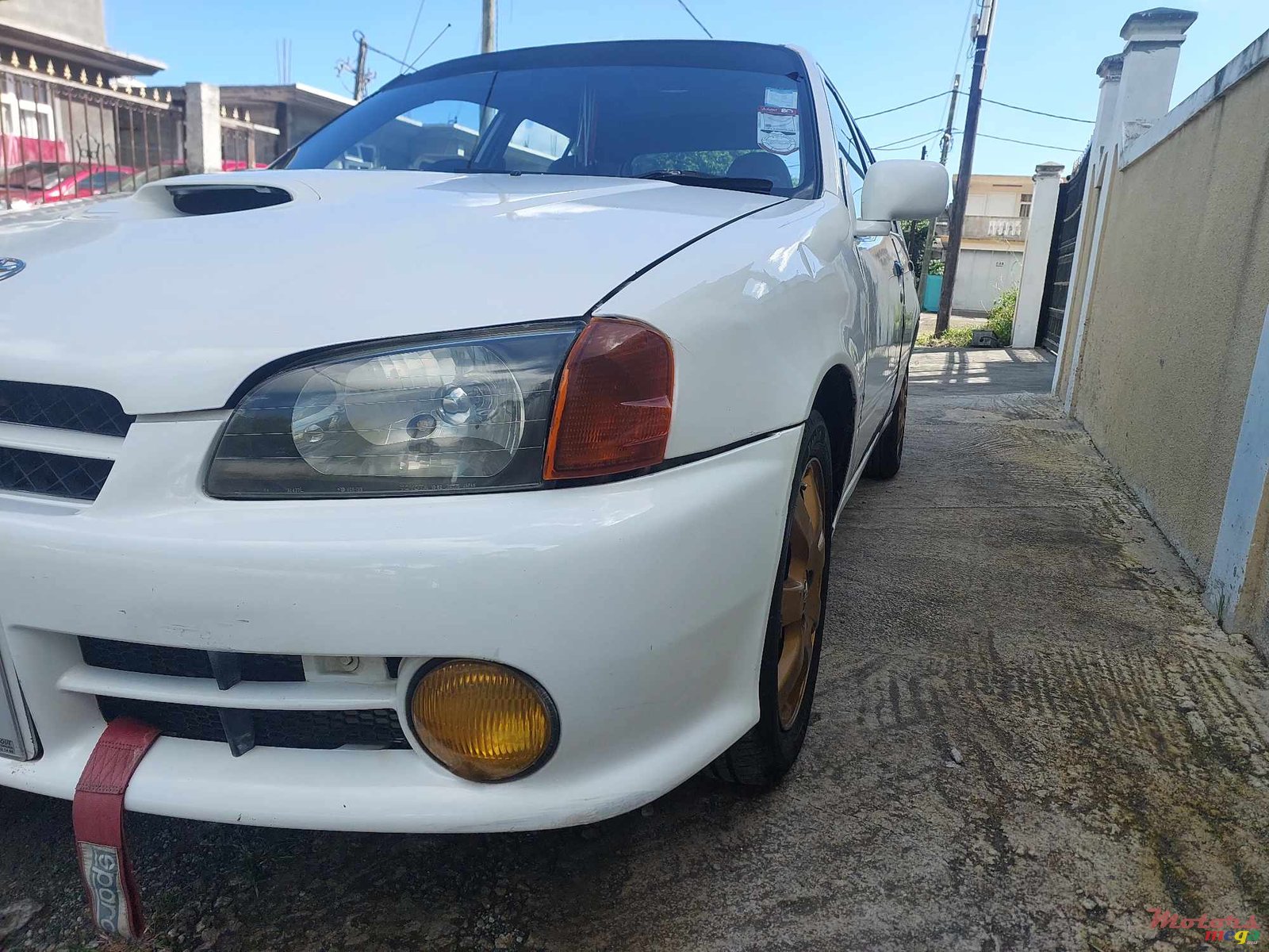1998' Toyota Starlet photo #2