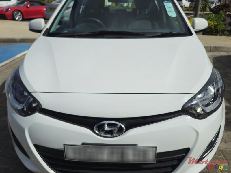 2015' Hyundai i20 photo #1