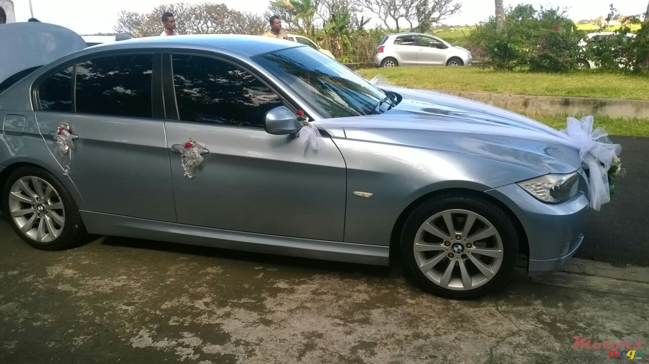 2010' BMW 318 photo #2